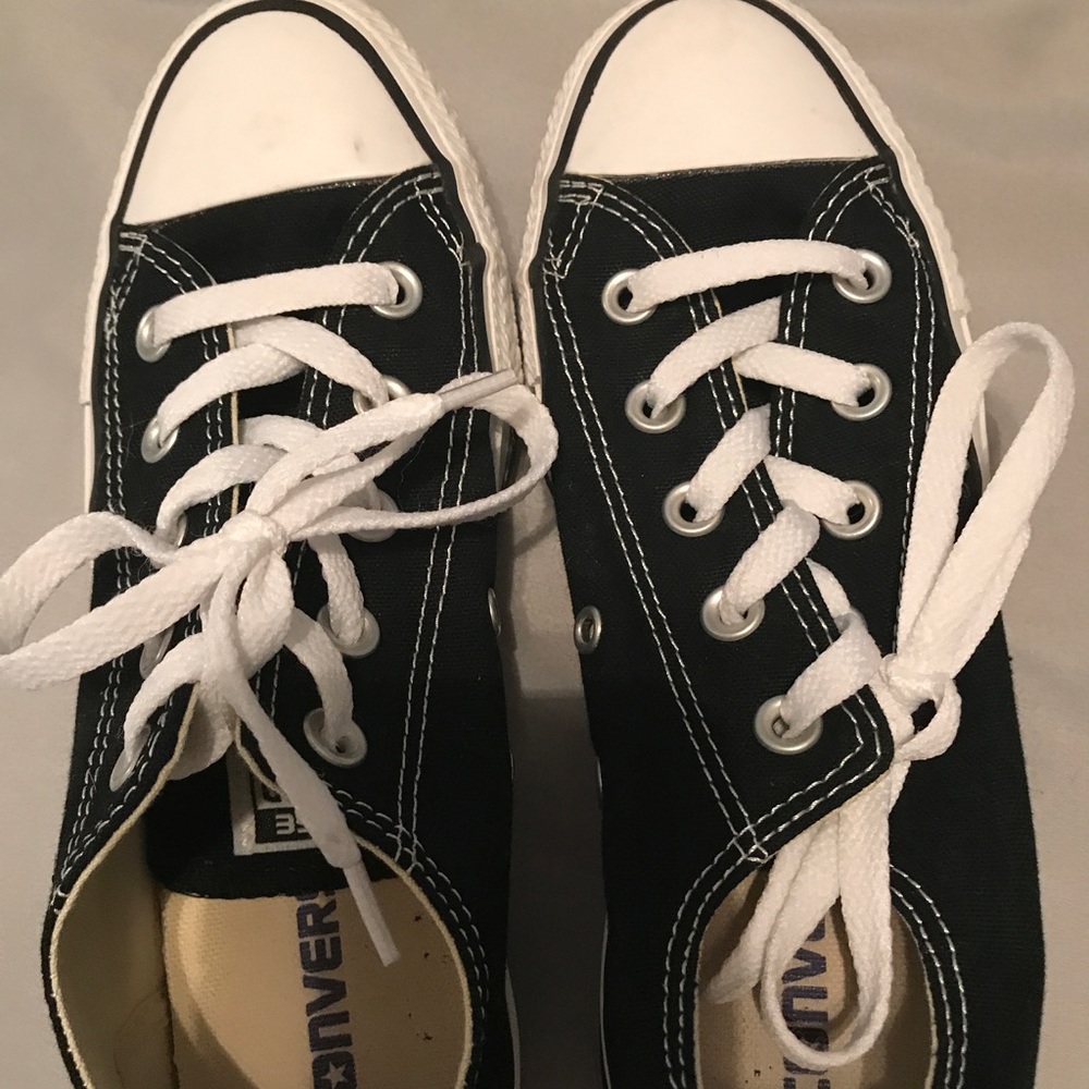 Black converse